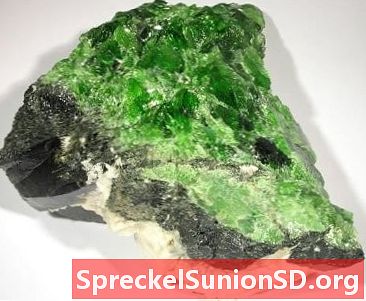 Diopsid, Chrome Diopside, Star Diopsid in Violane