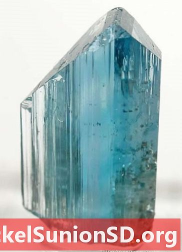Euclàsia: mineral rar de beril, una joia del col·leccionista