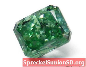 Zelené diamanty: Velmi vzácná a velmi cenná barva diamantu