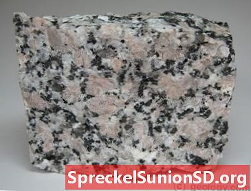 Orthoclase: Đá granit hồng, độ cứng Mohs và đá mặt trăng