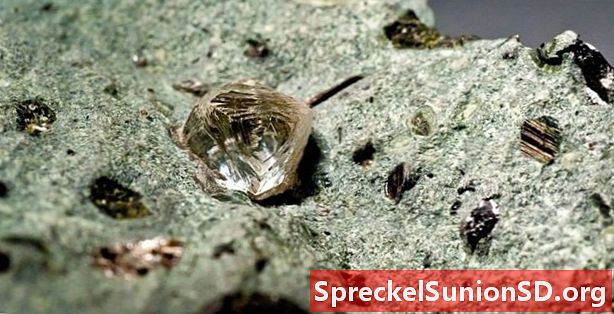Peridotita: roca ígnea - Fotos, definición y más
