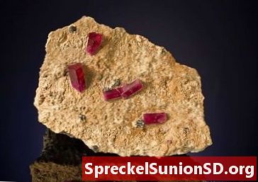 Червона Берил: Один із найрідкісніших дорогоцінних каменів у світі - видобутий в штаті Юта