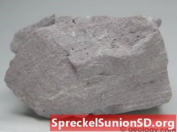 Rhyolite: Batu igneus ekstrusif. Foto dan definisi.