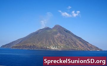 Sopka Stromboli, Taliansko: Mapa, Fakty, Erupčné Obrázky