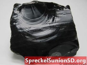 Obsidian: Igneous Rock - Bilder, bruk, egenskaper