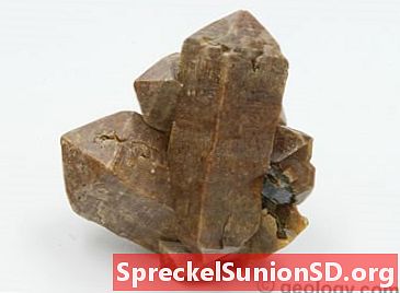 Zircon: utilizat ca piatră de piatră prețioasă și minereu de zirconiu.